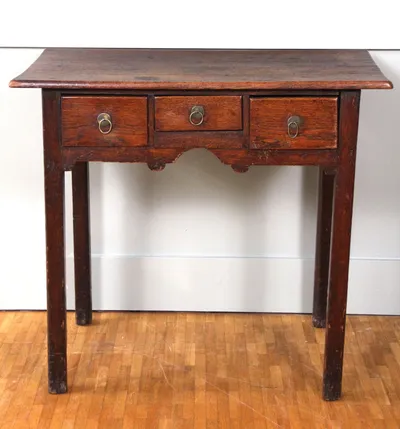 George II eiken bijzettafeltje