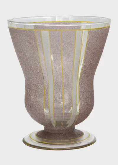 Vaas met paarse en gele versiering