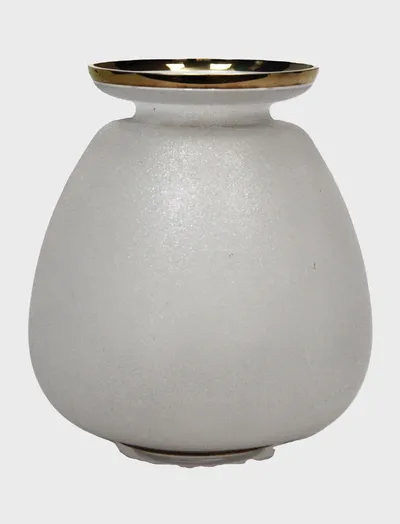 Vintage vaas in gevroren glas